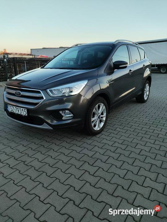 Ford Kuga 15 diesel 120 automat 2018 lakier metallic Staszów