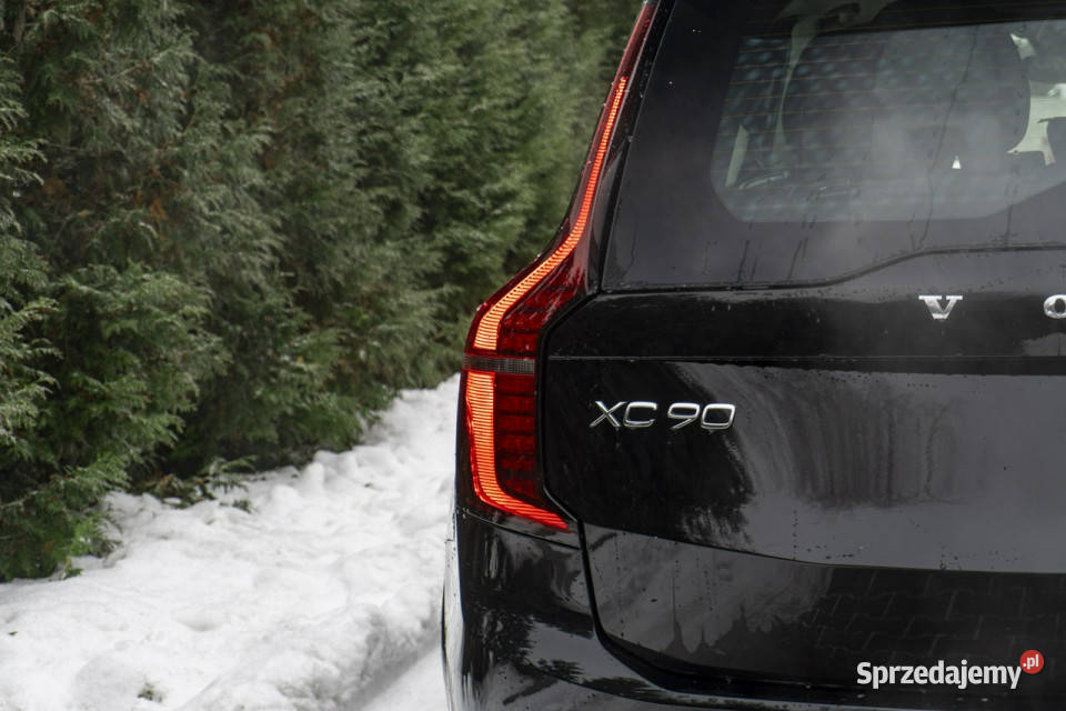 Volvo XC 90 Ultra Bright T8 AWD Plugin hybrid Rok produkcji 2025 łódzkie Łódź