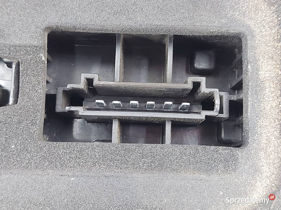 VW CRAFTER lampa prawa tył 2E0945247 osobowe świętokrzyskie Kielce