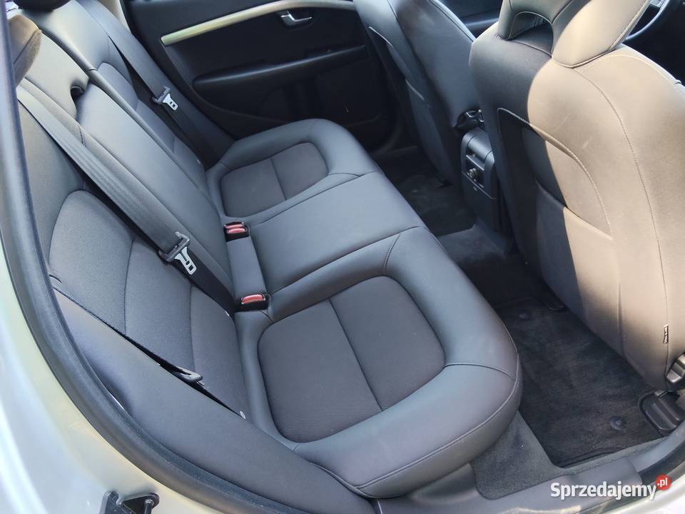 Volvo v70 20 2009r lakier metallic