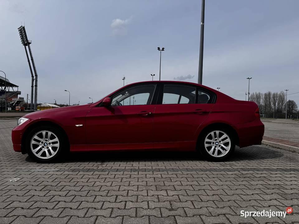 BMW E90 318i Sedan 2008 Czerwony Zadbany sprzedam