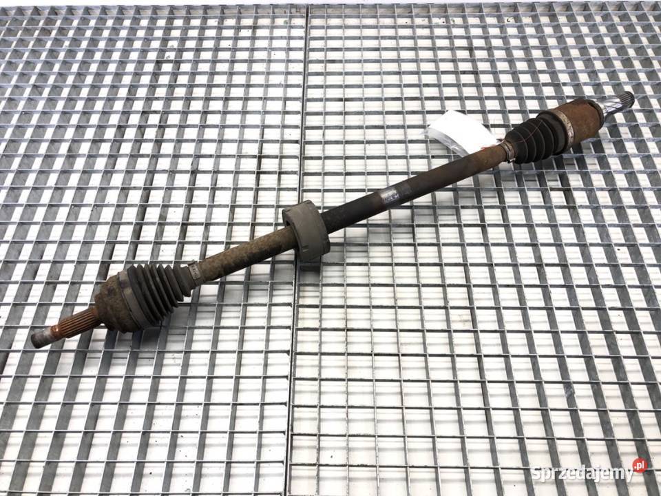 PÓŁOŚ PRAWY PRZÓD DACIA SANDERO II 12 73 PRZEGUB