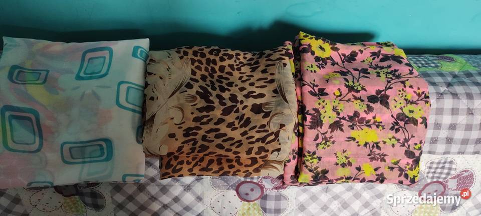 Kominy damskie Dodatki