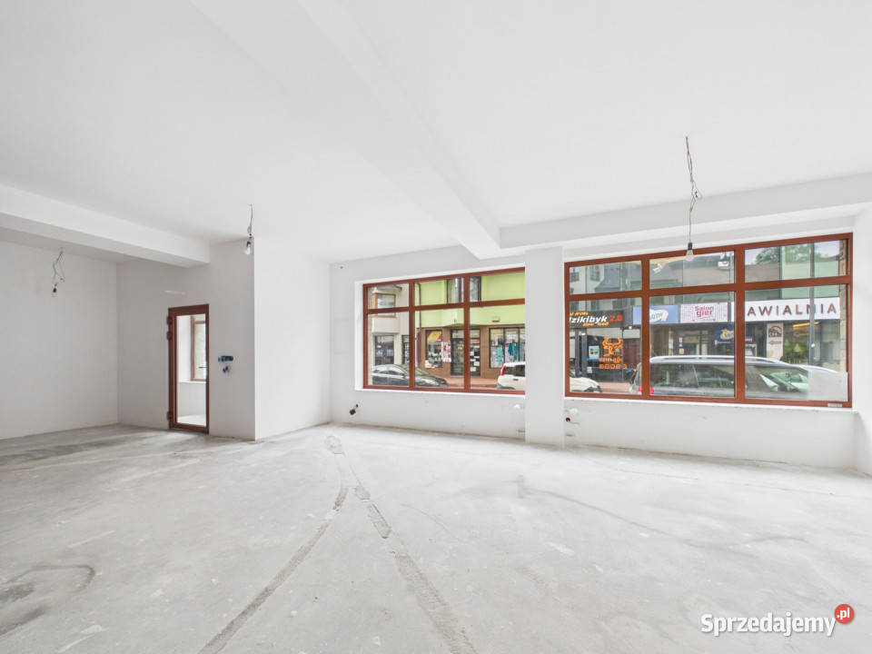 Lokal 230 m deptaku świetna Nowy Targ