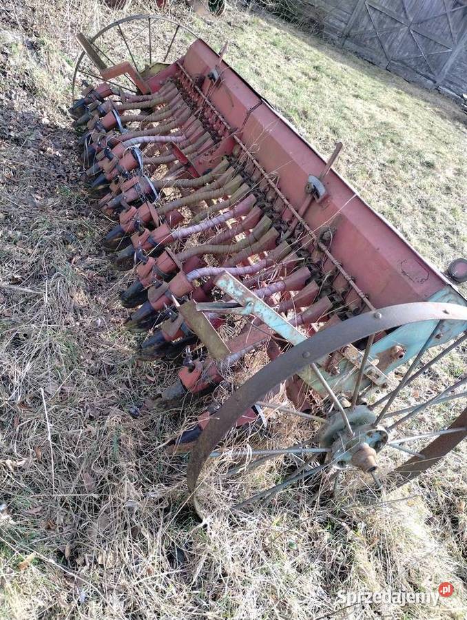 Siewnik konny przerobiony do ciągnika Krasnystaw