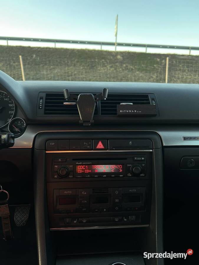 Audi A4B6 18T QUATTRO A4 Huta