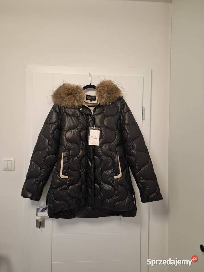 Zimowa kurtka puchowa z futerkowym kapturem mazowieckie Warszawa sprzedam