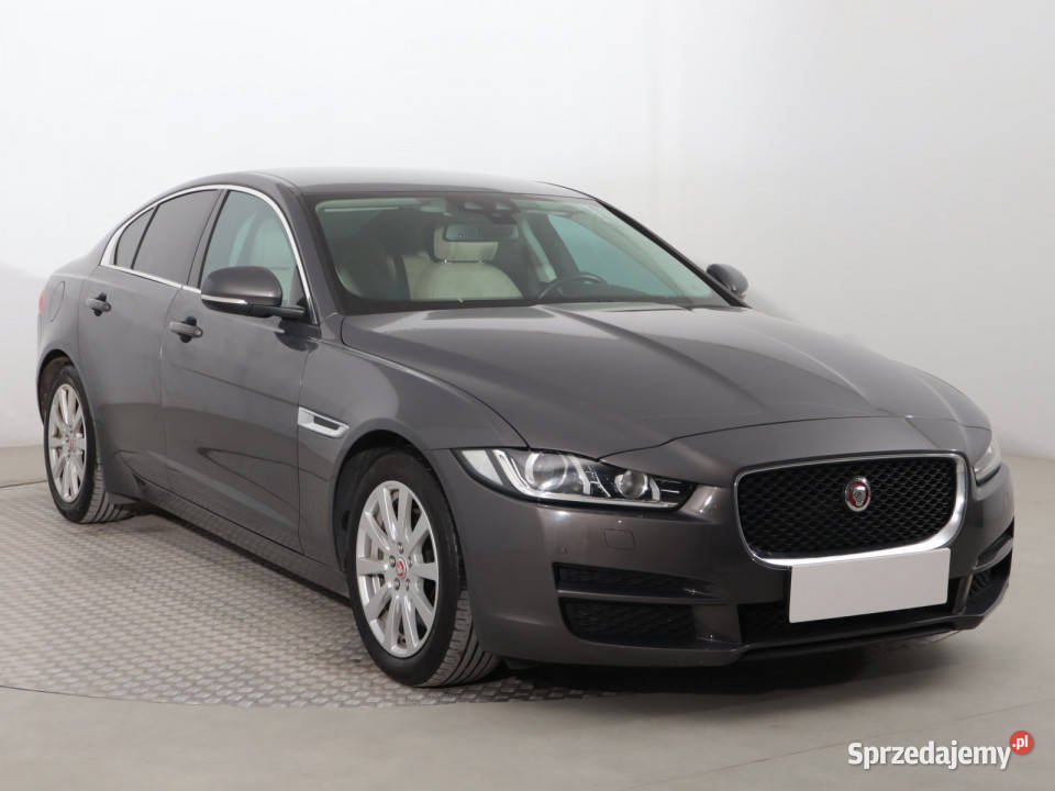 Jaguar XE 20d reflektory ksenonowe Piaseczno sprzedam