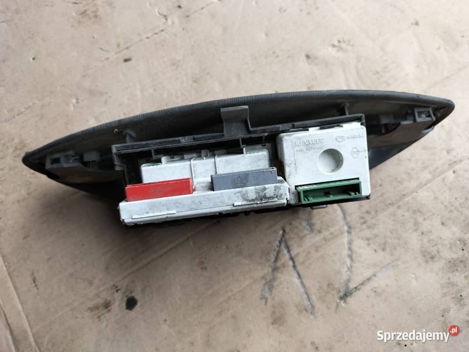 WYŚWIETLACZ RADIA P8200002604A Laguna II 2 Kamień-Kolonia