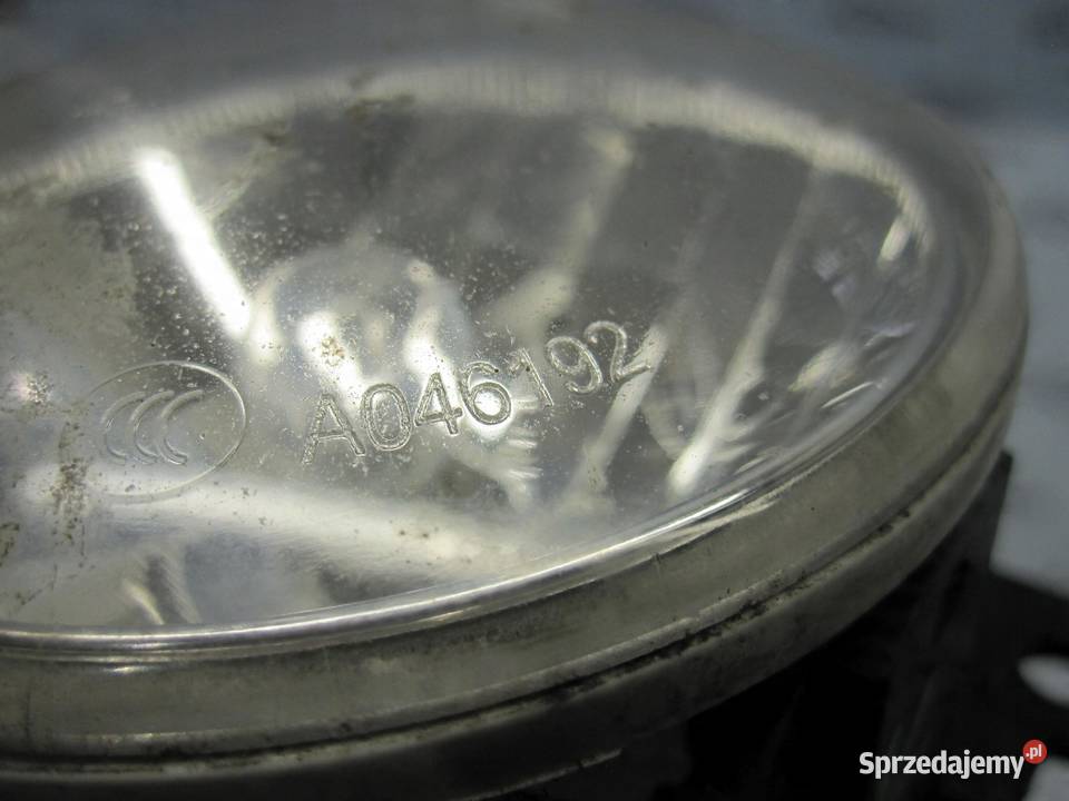 FORD FIESTA MK7 VII LIFT 13r halogen prawy Oświetlenie