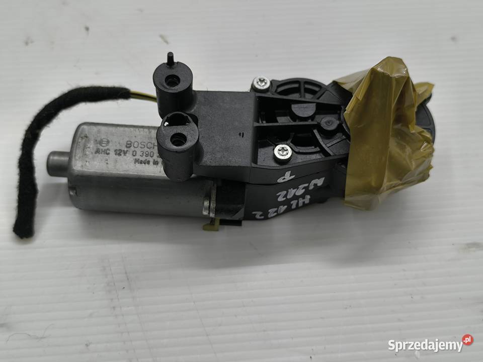 SILNICZEK REGULACJI FOTELA PRAWY EKLASA W212 osobowe Motoryzacja