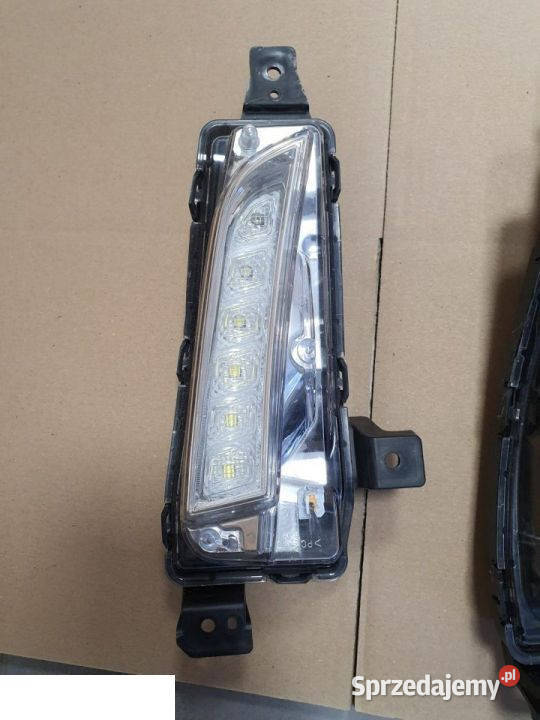 Suzuki Vitara II 2015 led światło dzienne drl osobowe Kozubszczyzna
