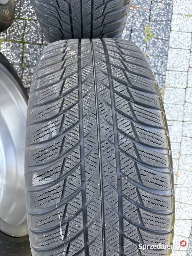 22545r18 bridgestone blizzak lm001