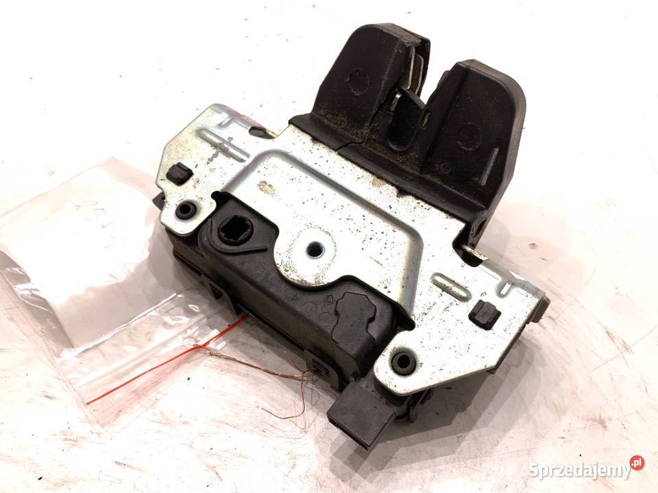 ZAMEK KLAPY TYŁ OPEL ZAFIRA B Hatchback 13117285