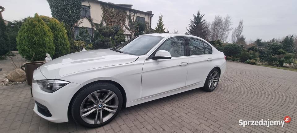 BMW 330i Xdrive Rok produkcji 2016 Krośniewice sprzedam