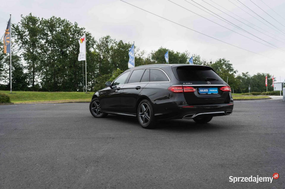 Mercedes E E 220 d 4MATIC tempomat