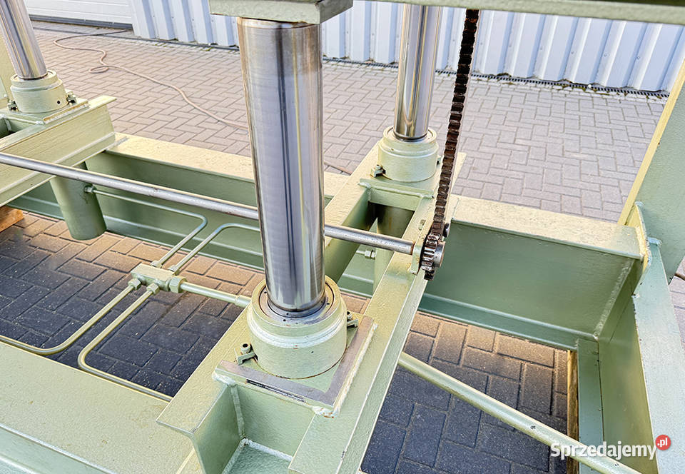 Prasa dwu półkowa hydrauliczna do forniru JOOS Sierakowice