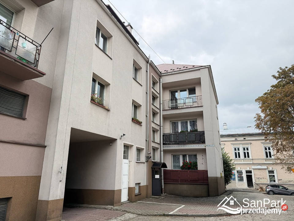 Mieszkanie sprzedam Lesko 55m2 Liczba pokoi 2 Sprzedaż