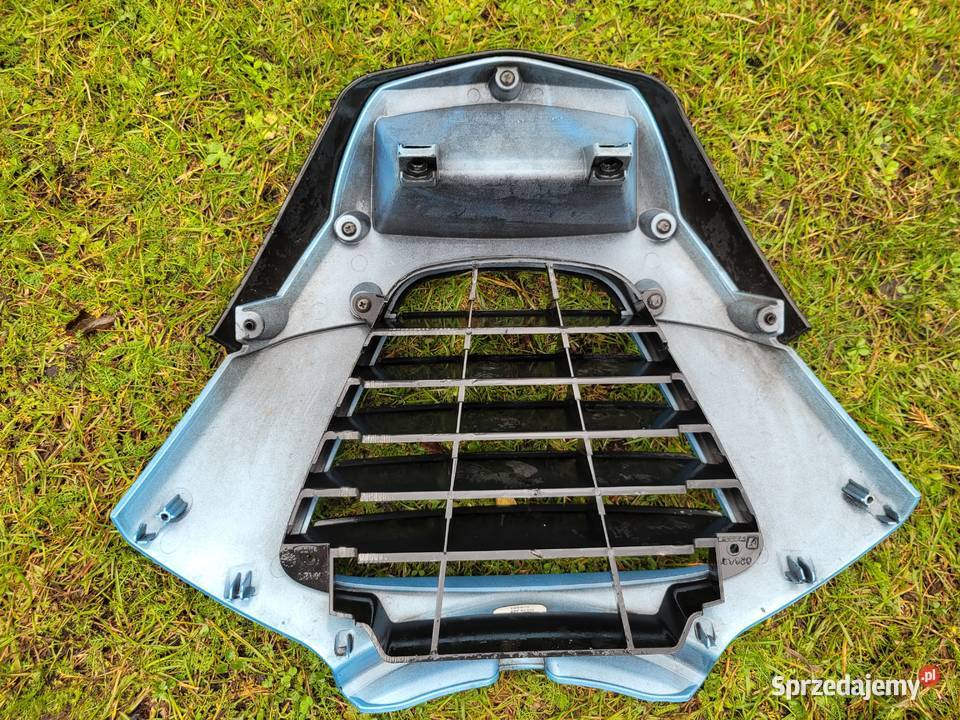 Piaggio MP3 125 200 250 grill owiewka przod