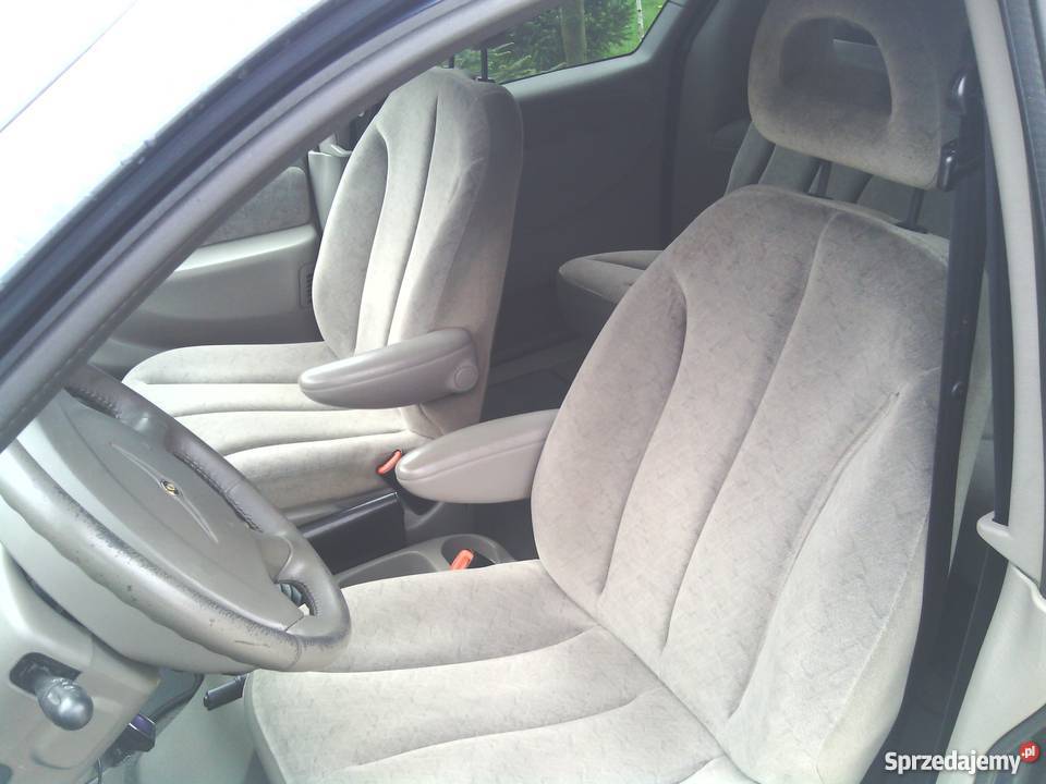 Chrysler grand voyager 2001r 25crd 8 osobowy Wojnicz