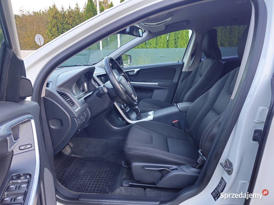 Volvo XC60 2014r 20D 181 Salon Poniatowa