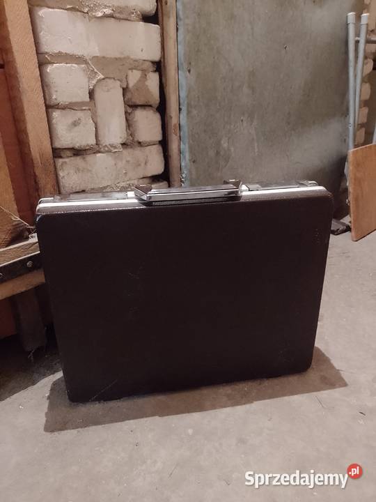 Walizka PRL Wołomin