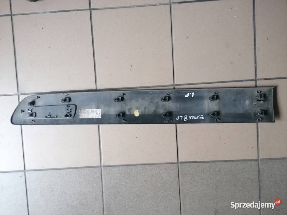 listwa drzwi przód lewa 8200095948 Renault