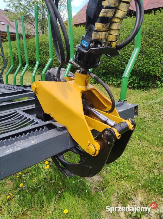 Przyczepa leśna z żurawiem i napędem Ustrzyki Dolne