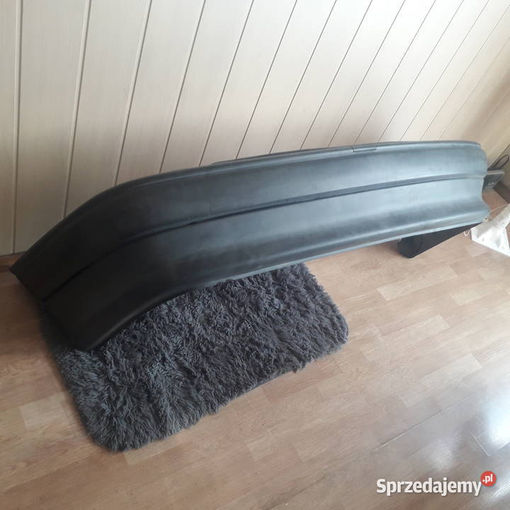 Zderzak tylny Opel Astra F Sedan Czarny osobowe Żabno