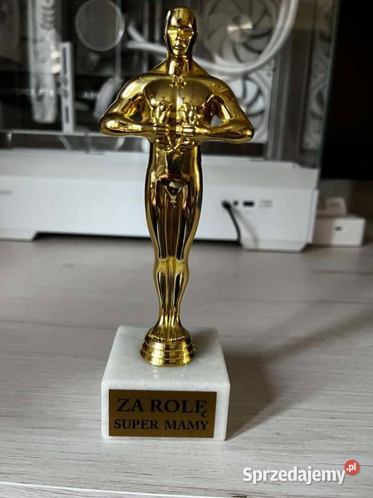 Statuetka Oscar rolę Super Mamy upominek prezent sprzedam