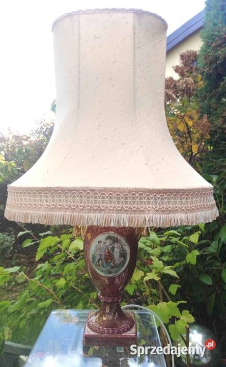 Lampa Empire Ware England z 2 uchwytami
scenką w
