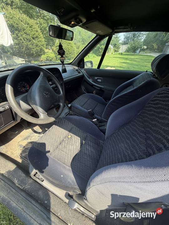 Peugeot 306 cabrio 16 benzyna na części kupiony w polskim salonie Wielgolas