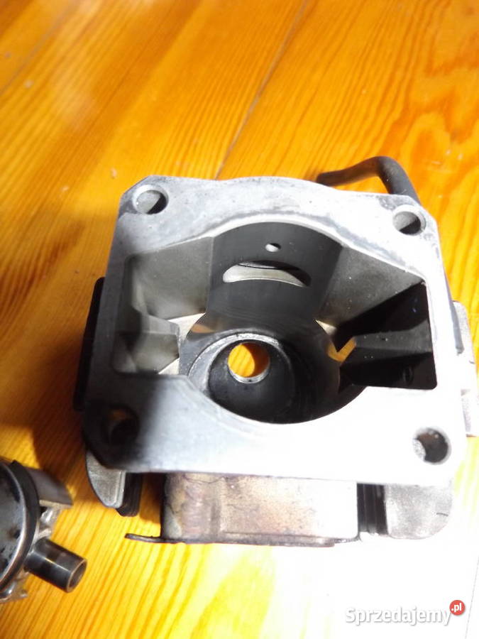 Piła spalinowa Dolmar 330 Makita DCS 330 tłok Łochów