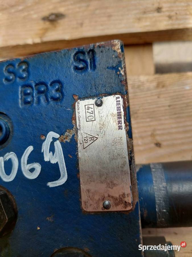 9 WYJŚĆ KOSTKA LIEBHERR 10342855 HYD 21069 Części do maszyn budowlanych świętokrzyskie Kielce