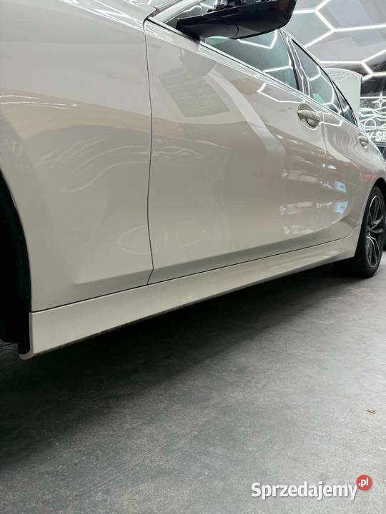 Progi bmw g20 g21 330i białe a300 nakładki 2021 osobowe