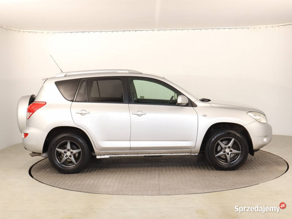 Toyota RAV 4 20 VVTi 1987cm3 Bielany Wrocławskie