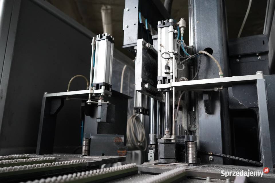 Oczyszczarka numeryczna z komputerem GRAF