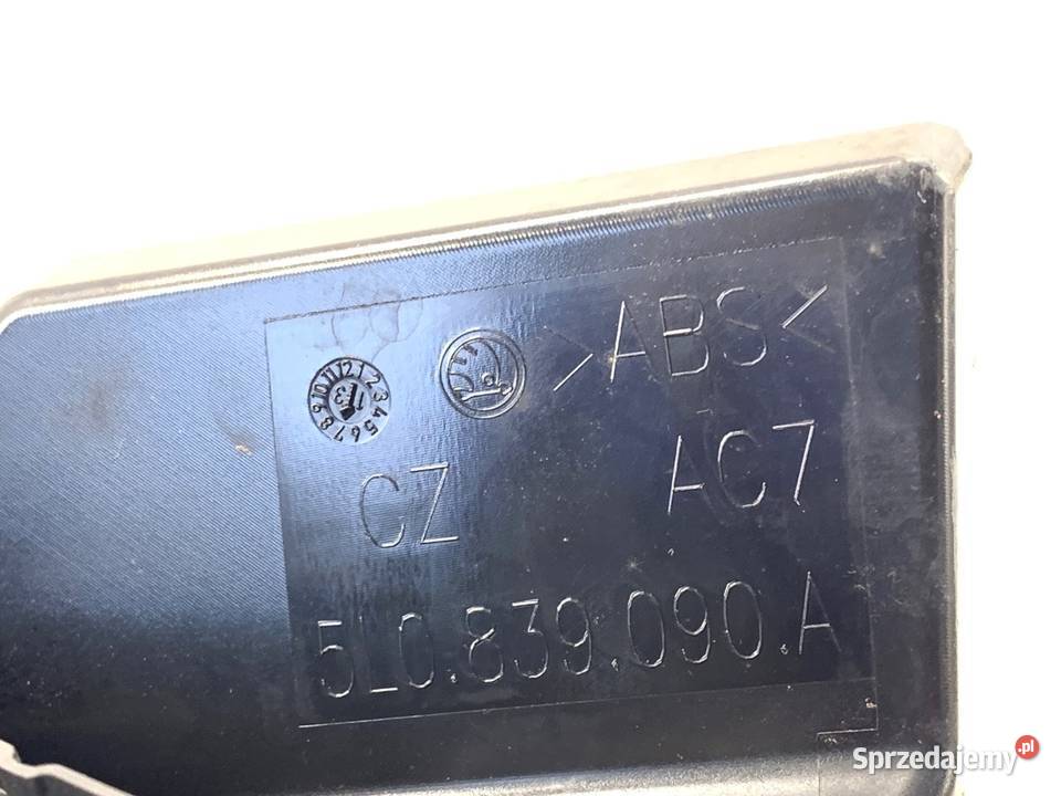 ZAMEK DRZWI PRAWY TYŁ SKODA YETI Crossover sprzedam