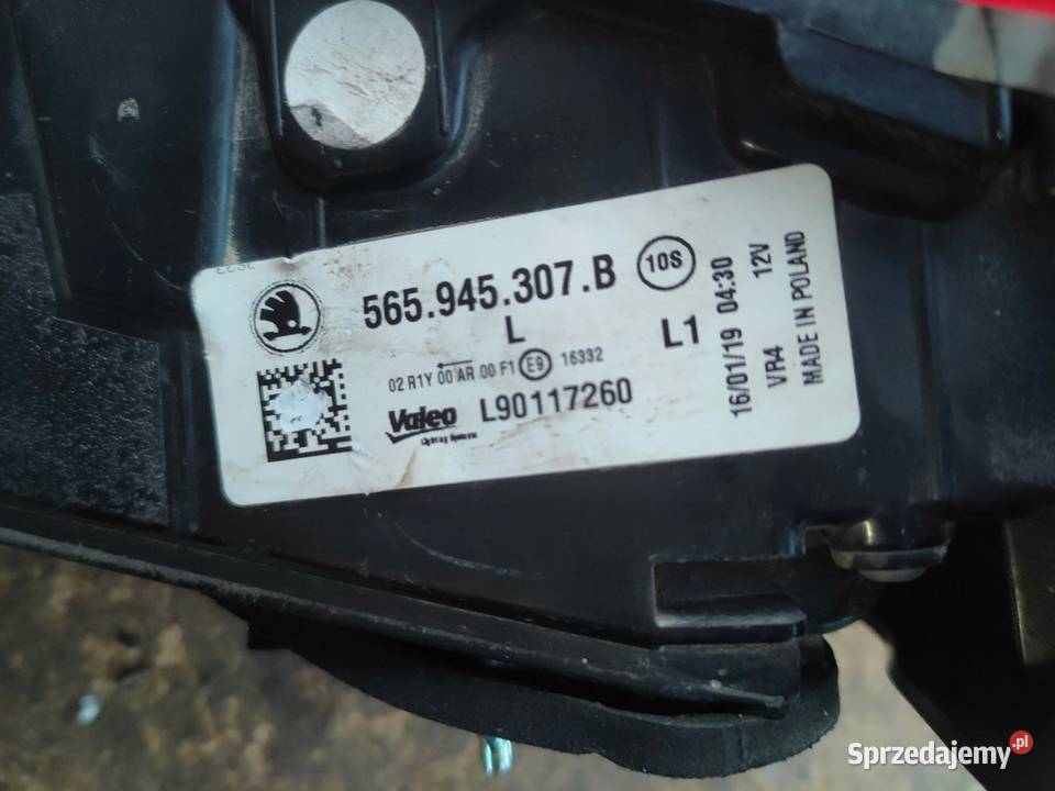 SKODA KODIAQ LAMPA TYLNA KLAPE LEWA 565945307B wielkopolskie Przemęt