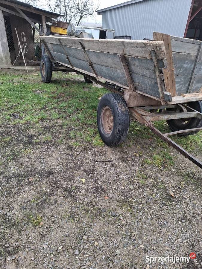 Wóz do ciągnika duży nieuszkodzony Nowa Słupia sprzedam