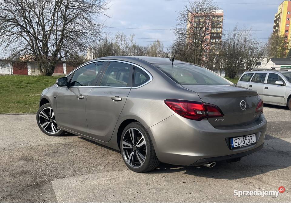 OPEL ASTRA J IV LPG 360 kamery grzanie STAN Dąbrowa Górnicza