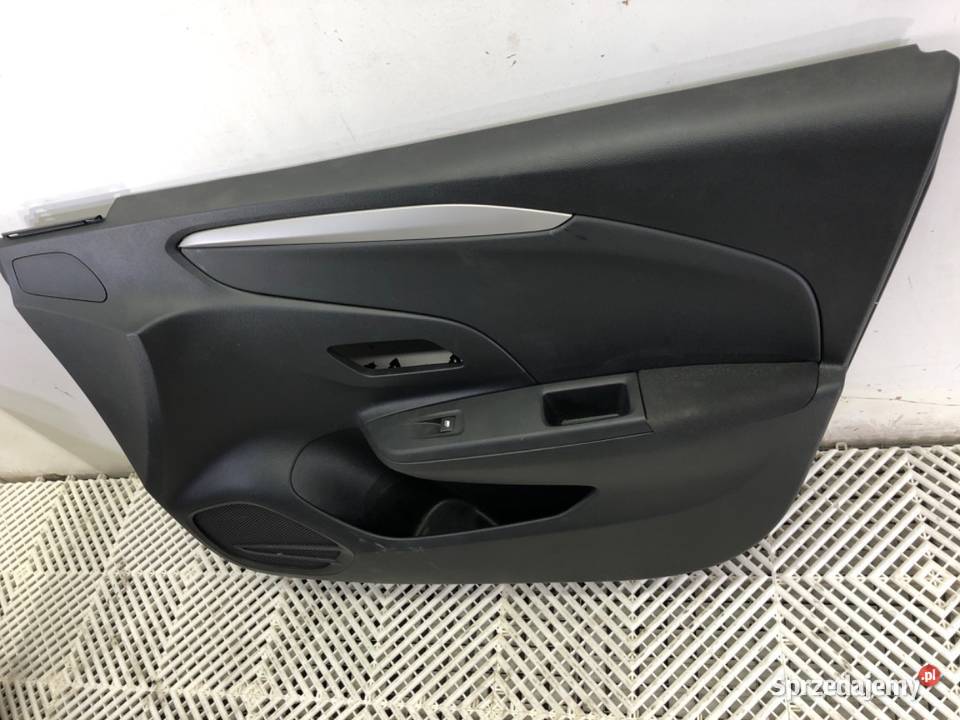 BOCZEK DRZWI PRAWY PRZÓD OPEL CORSA F 8910248