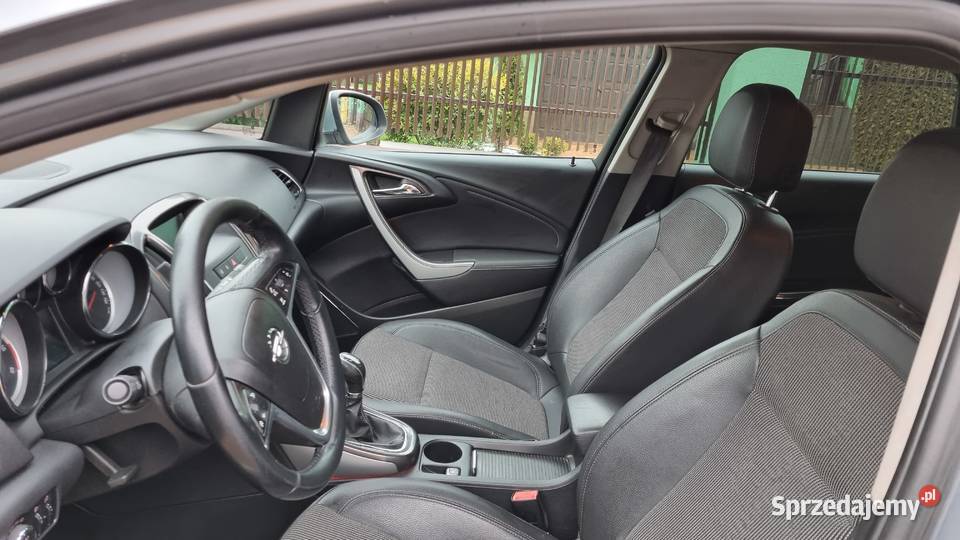 Opel Astra J Kombi 17 CDTI 2011r Stan Częstochowa