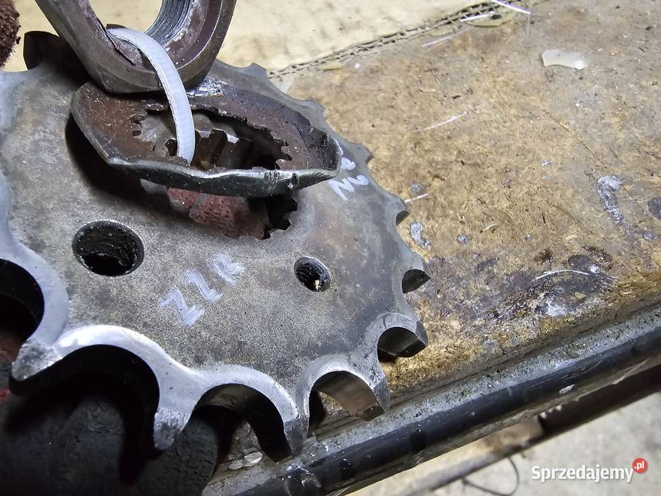 Kawasaki ZZR 600 zębatka napędowa nakrętka sprzedam