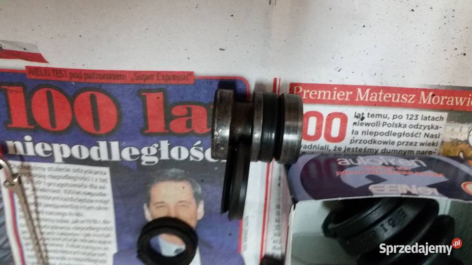 Alfa Romeo 75 różne części Wrocław sprzedam