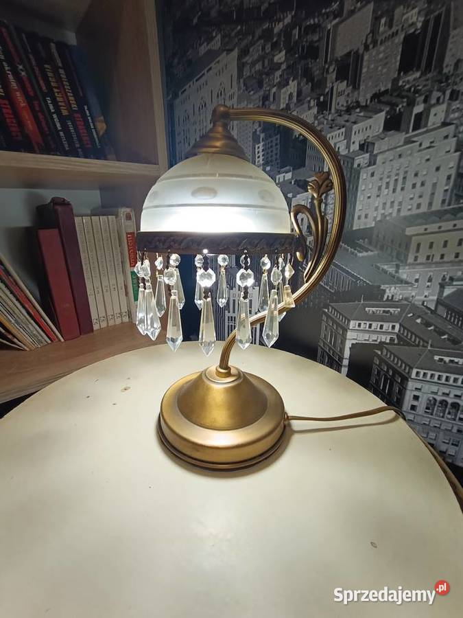 Piękna oryginalna lampa