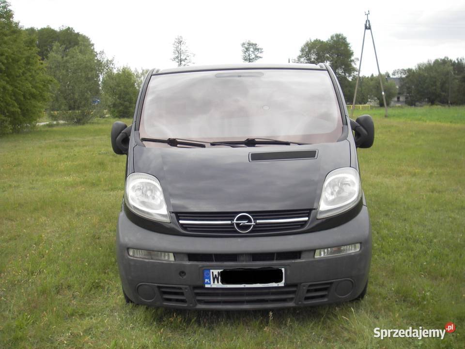 Opel Vivaro Trafic 25 DTI 6cio osobowa LONG radio / CD Brok sprzedam