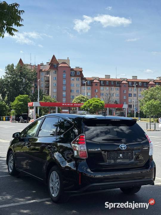 Toyota prius plus