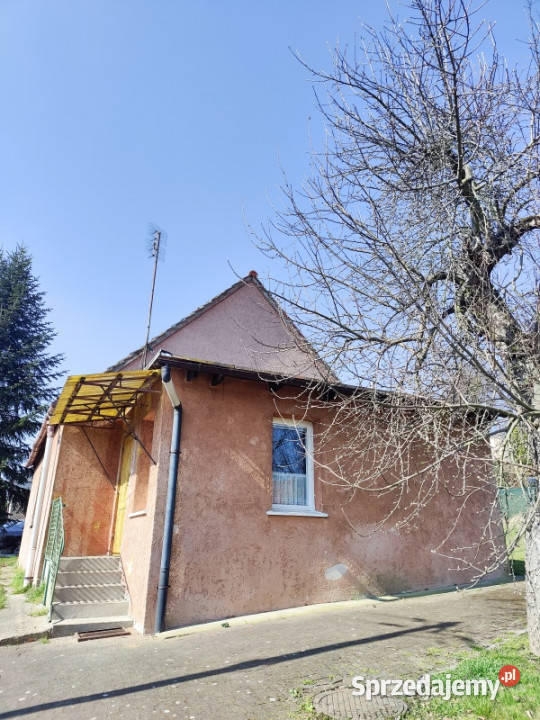 Urokliwy dom jednorodzinny z ogrodemTrzebnica dolnośląskie Trzebnica