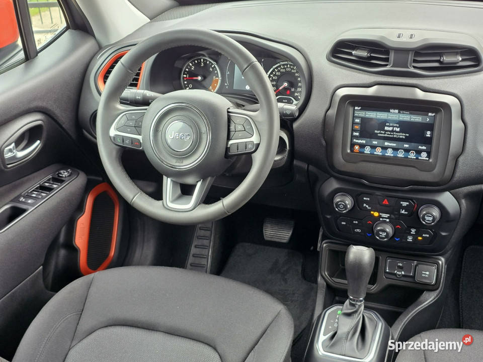 Jeep Renegade automatzadbanyniskiprzebieg 1598cm3 Białogard sprzedam